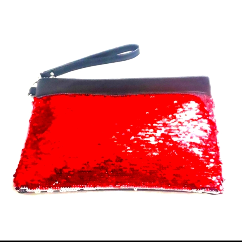 Wristlet